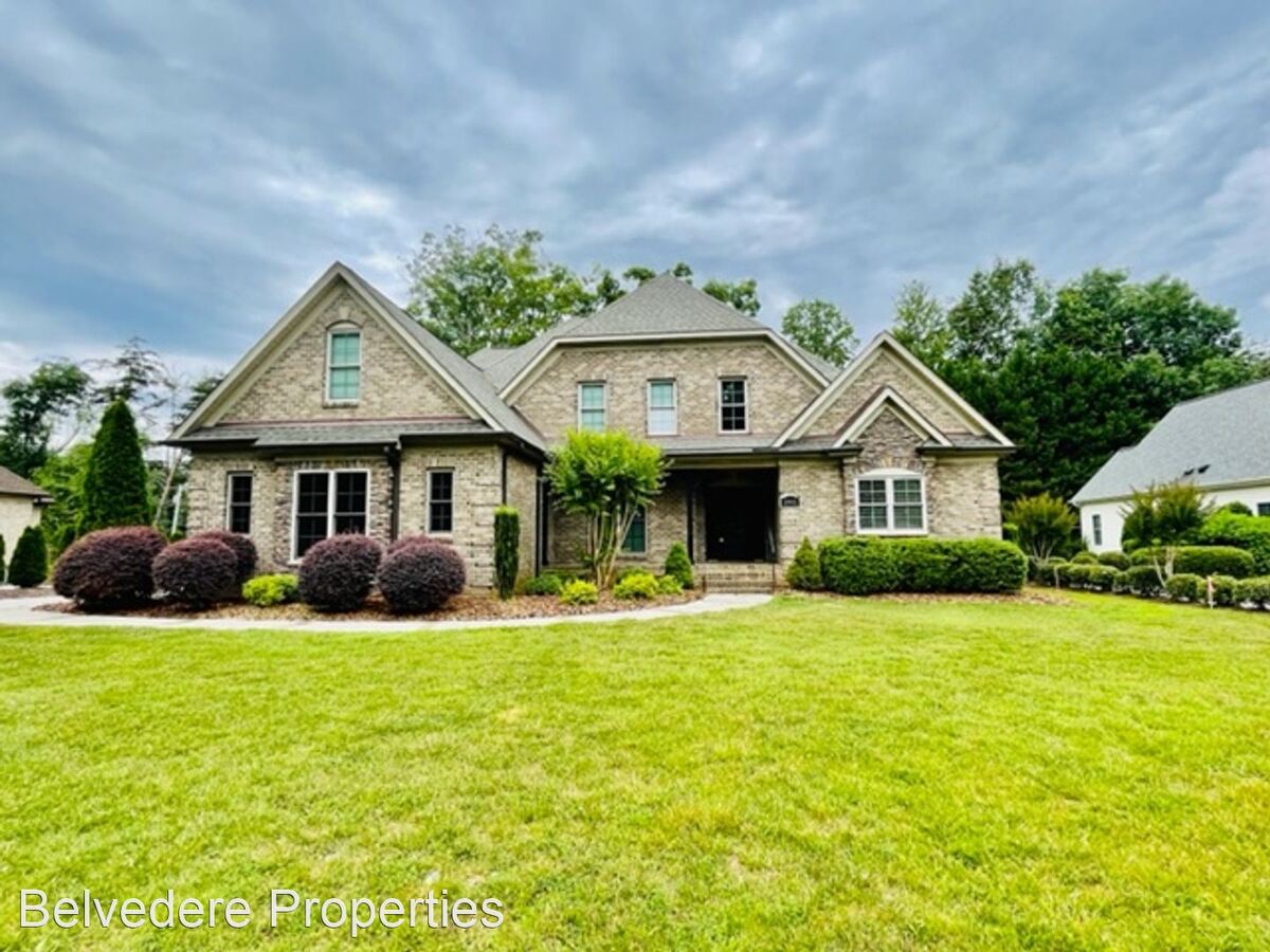 2915 Wynnewood Dr Greensboro, NC House for Rent Rentable