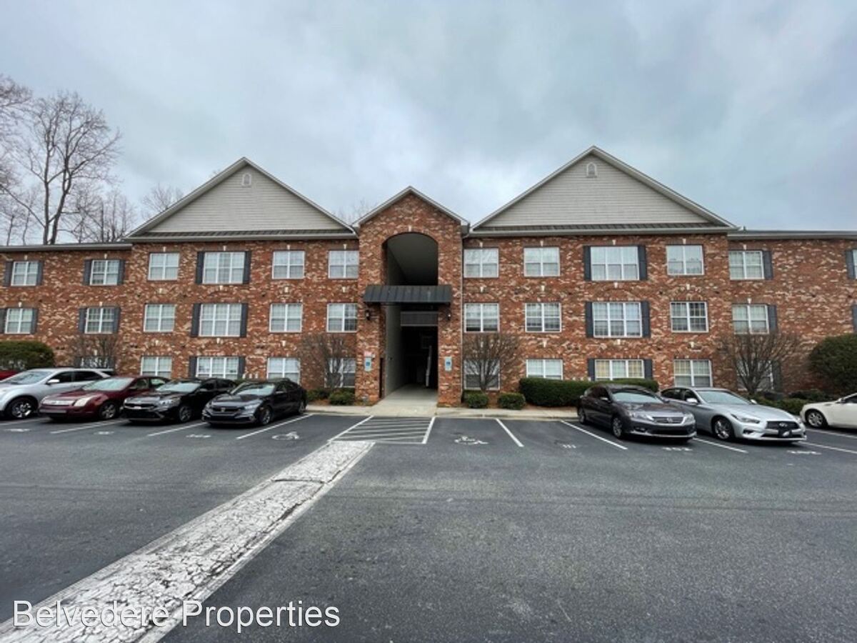 5236 Hilltop Rd Jamestown, NC House for Rent Rentable