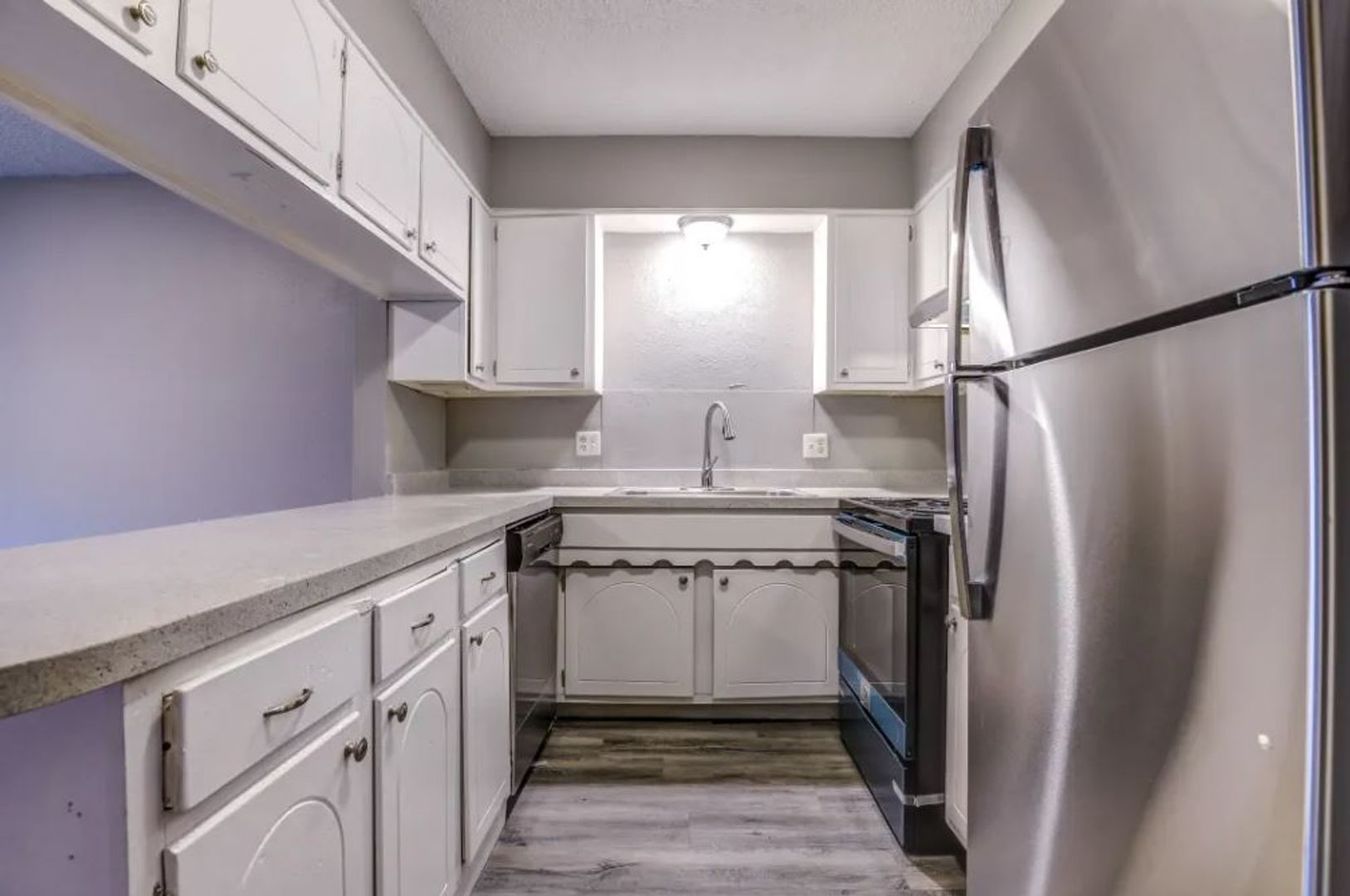 The Edge 23rd Apartments 2221 N Meridian Ave Okc, OK