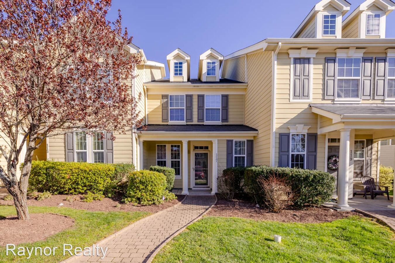 Hard To Find Location And Beautiful Open Townhome Apartments Cary, NC