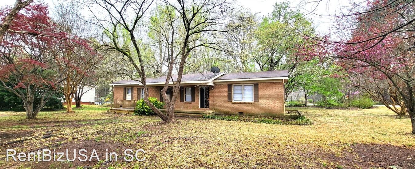 1690 Oakdale Dr Lancaster, SC House for Rent Rentable