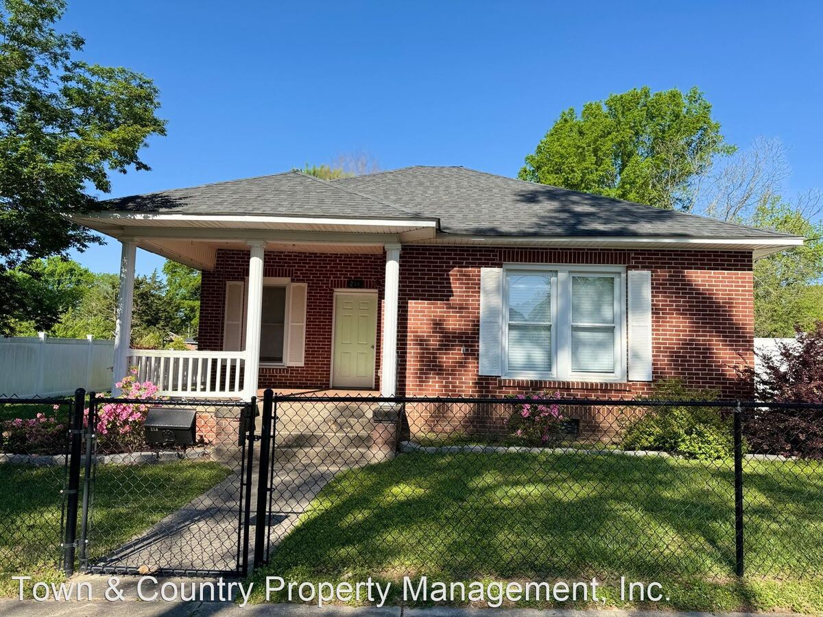 214 Kitson St Greenwood, SC House for Rent Rentable