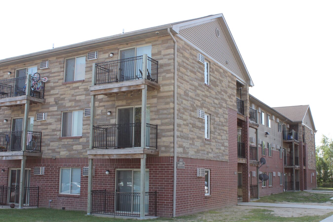 Deer Ridge Apartments Des Moines, IA Rentable