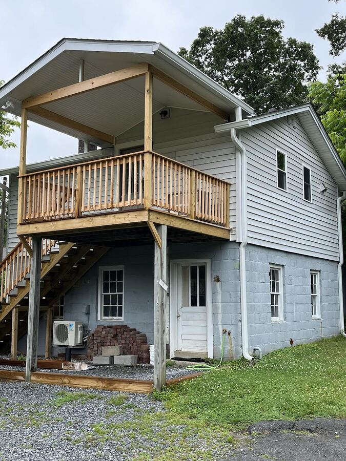 115 Resort St Hendersonville, NC Apartment for Rent