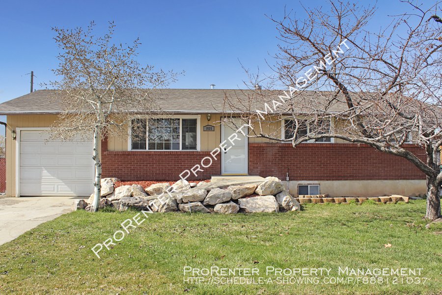 1935 Matthew Dr Layton, UT House for Rent Rentable