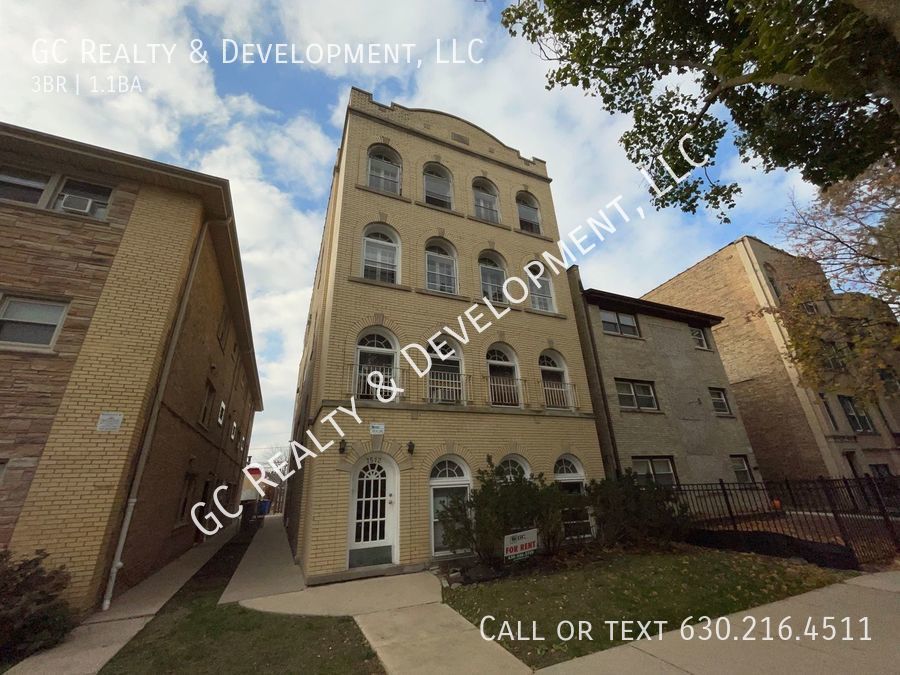 7512 N Claremont Ave Chicago, IL Apartment for Rent