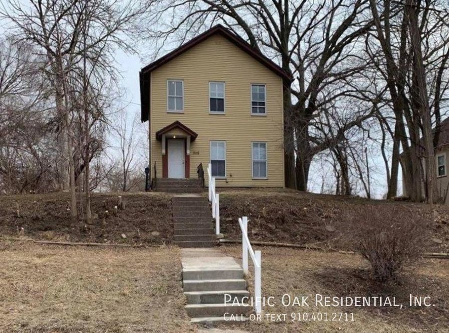 1115 Oneida Ave Davenport, IA House for Rent Rentable