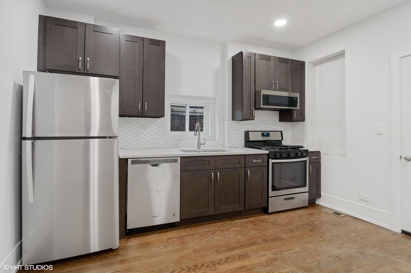 1719 W 18th St Chicago, IL Apartment for Rent Rentable