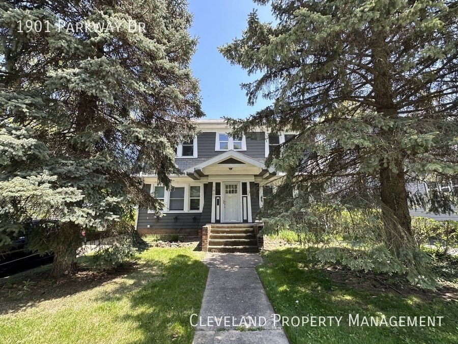 1901 Parkway Dr Cleveland Heights, OH House for Rent