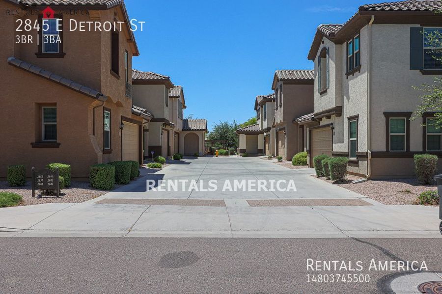2845 E Detroit St Chandler, AZ House for Rent Rentable