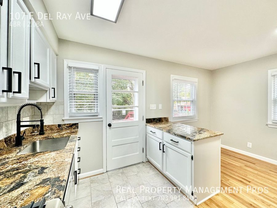 107 E Del Ray Ave Alexandria, VA House for Rent Rentable