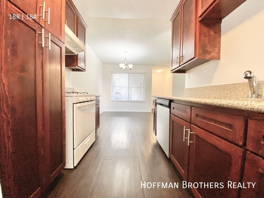 1043 S Corning St Los Angeles, CA Apartment for Rent