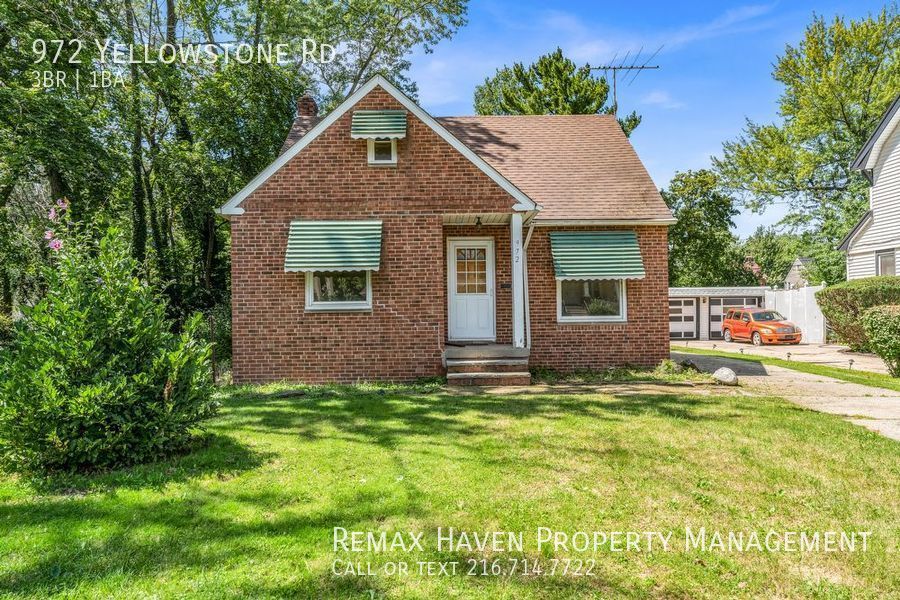 972 Yellowstone Rd Cleveland Heights, OH House for Rent