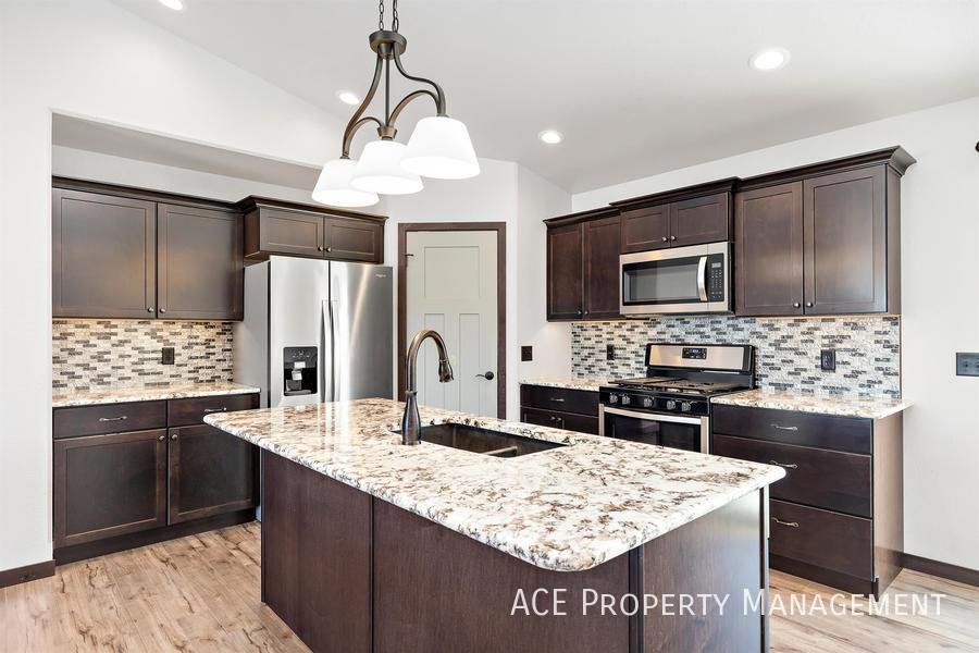 537 Bull Run Dr Box Elder Box Elder, SD House for Rent