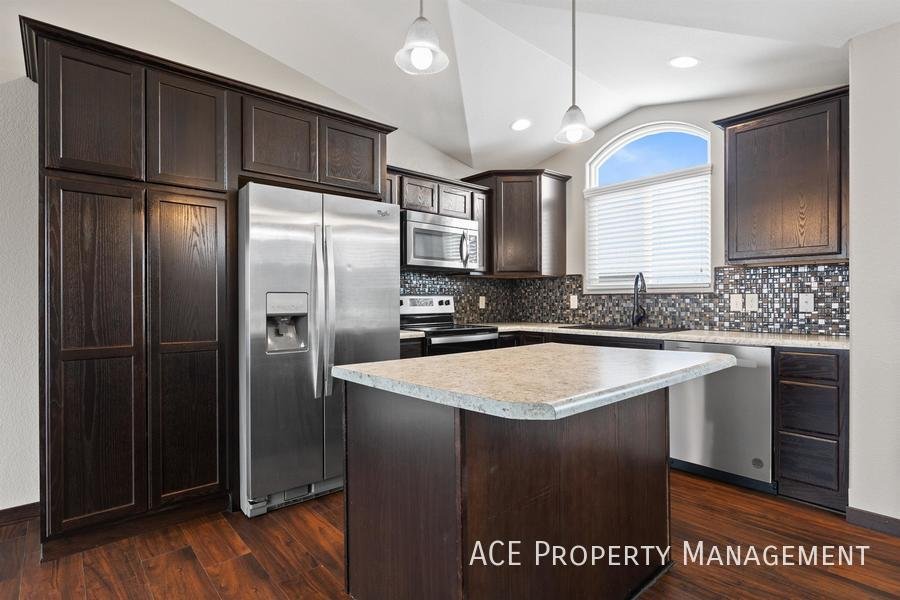 1213 Fairbanks Dr Box Elder Box Elder, SD House for Rent