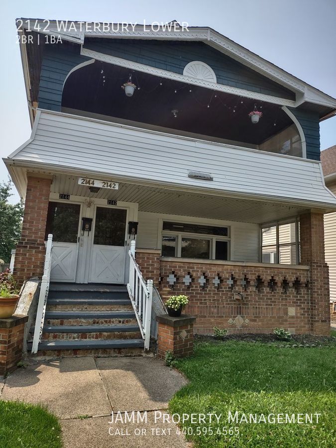 2142 Waterbury Lower Lakewood, OH House for Rent Rentable