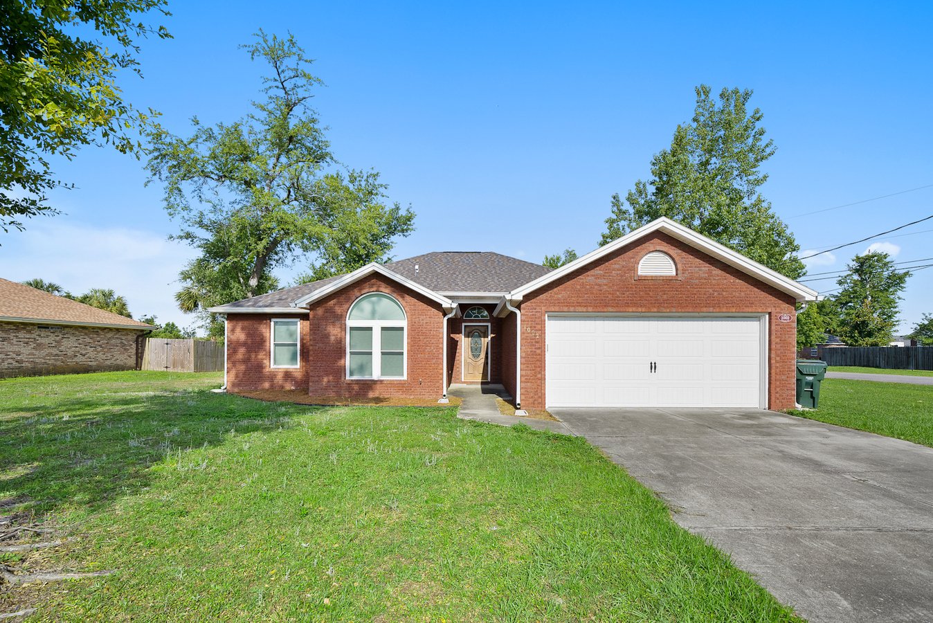 Charming 3/2 On A Corner Lot With Bonus Garage Apartments Lynn Haven, FL