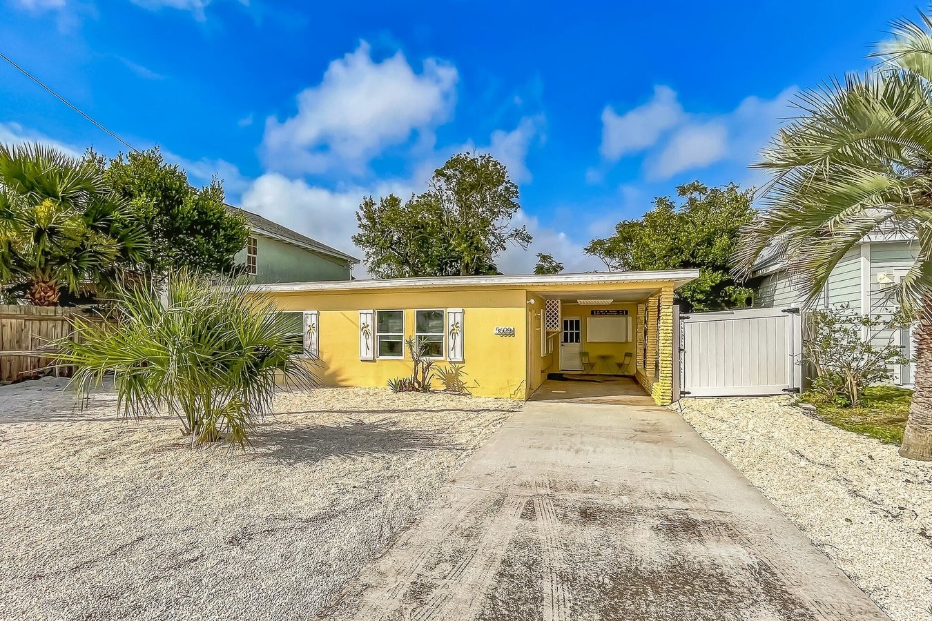 Charming 2 Bedroom 1 Bath Cottage Style Home Apartments Panama City