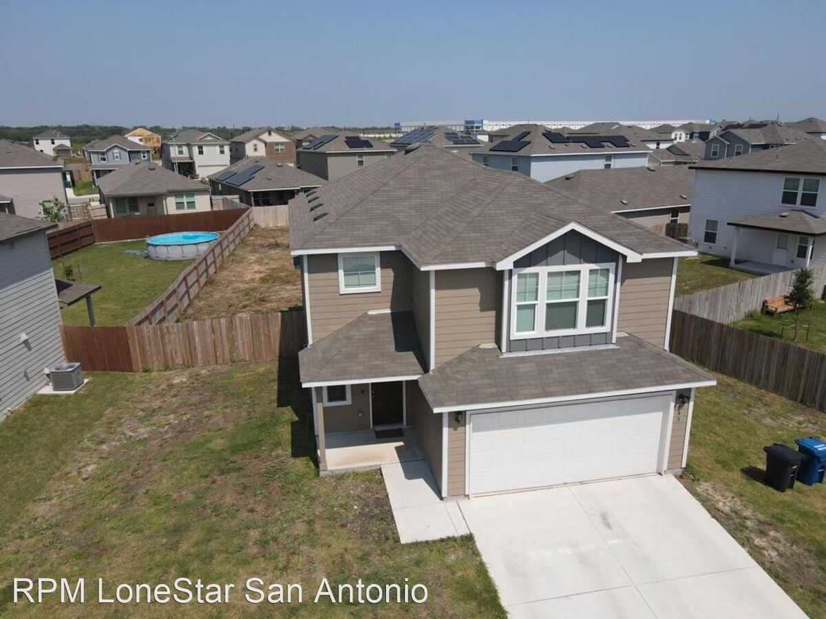 543 Retama Pass San Antonio, TX House for Rent Rentable