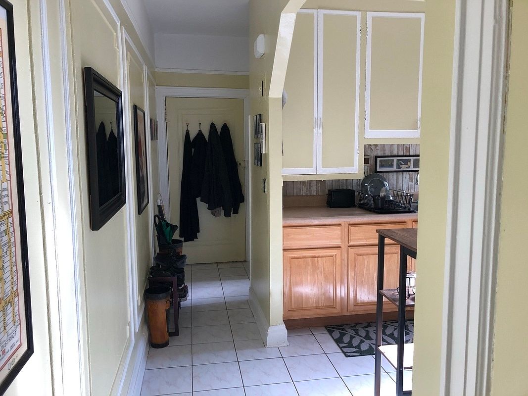 1200 N Allen Pl Seattle, WA House for Rent Rentable