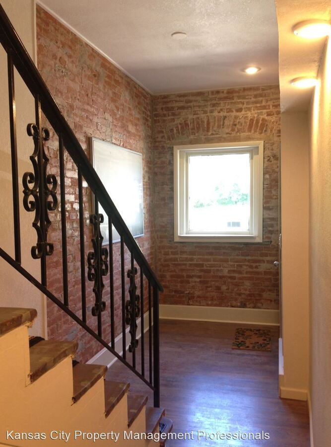 Brooklyn Apartments 124126 Brooklyn Ave Kansas City, MO