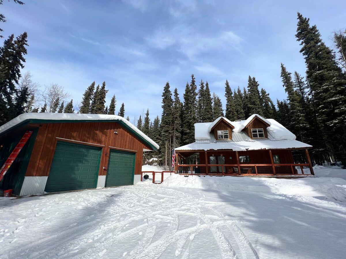2604 Livingston Loop Fairbanks, AK House for Rent Rentable