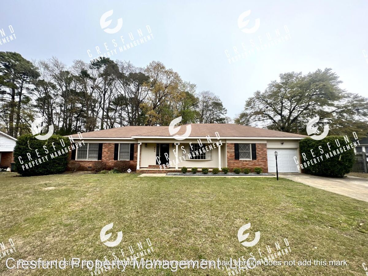 493 Lennox Dr Fayetteville, NC House for Rent Rentable