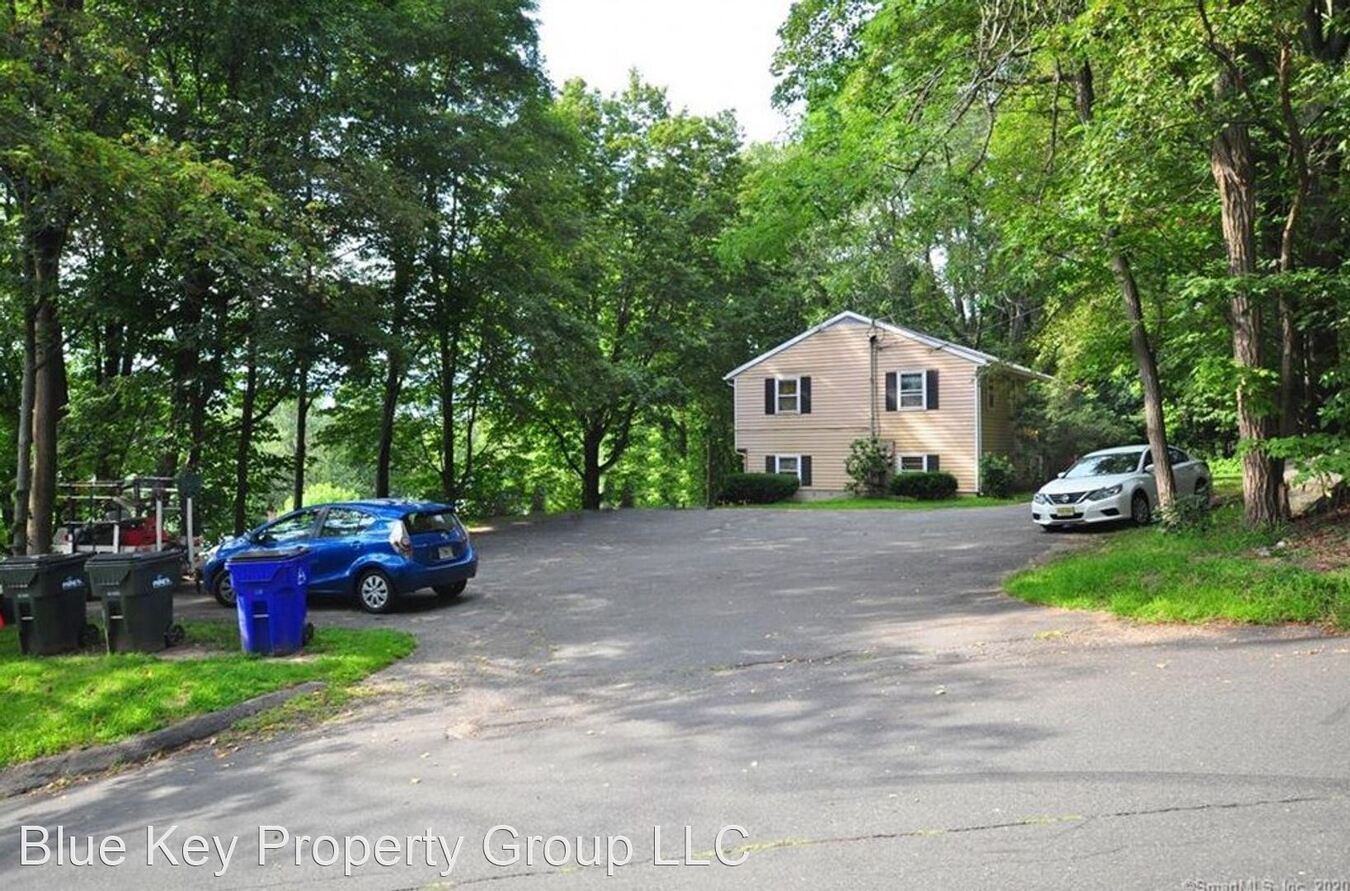 156 Main St Collinsville, CT Apartment for Rent Rentable