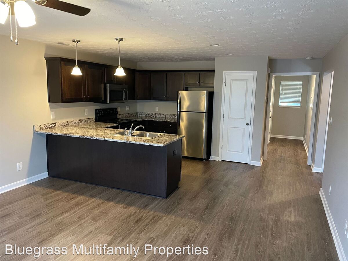 Six Mile Lane Apartments 6710 Six Mile Ln Louisville, KY