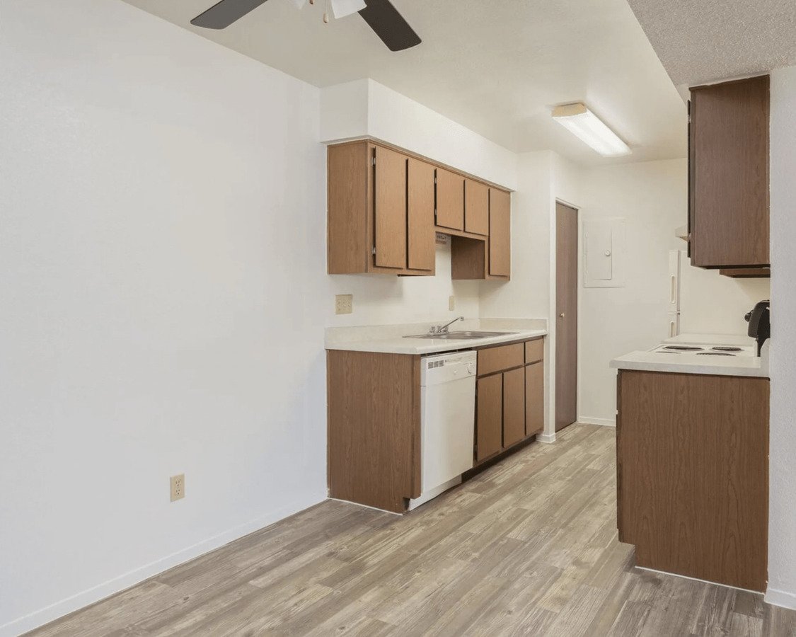 Maguire Hill Apartments 207 N Maguire Ave Tucson, AZ