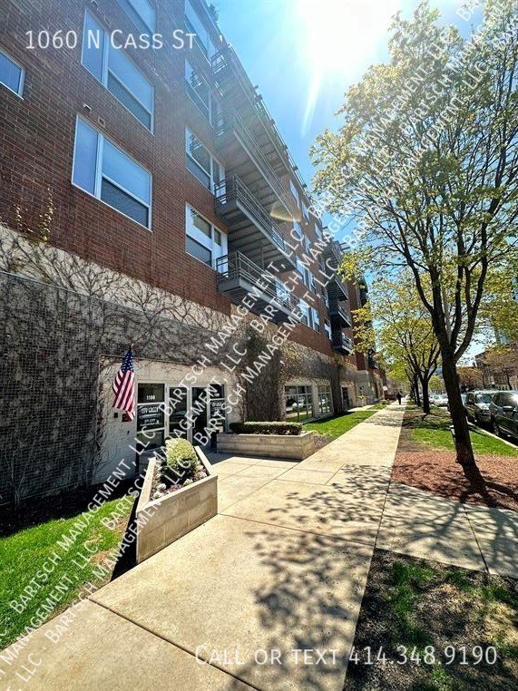 1060 N Cass St Milwaukee, WI Apartment for Rent Rentable