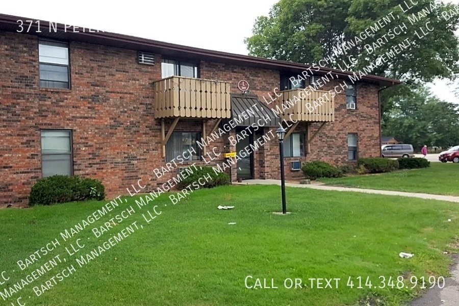 371 N Peters Ave Fond Du Lac, WI Apartment for Rent