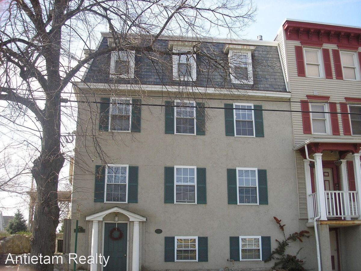 81 S Franklin St Chambersburg, PA Apartment for Rent