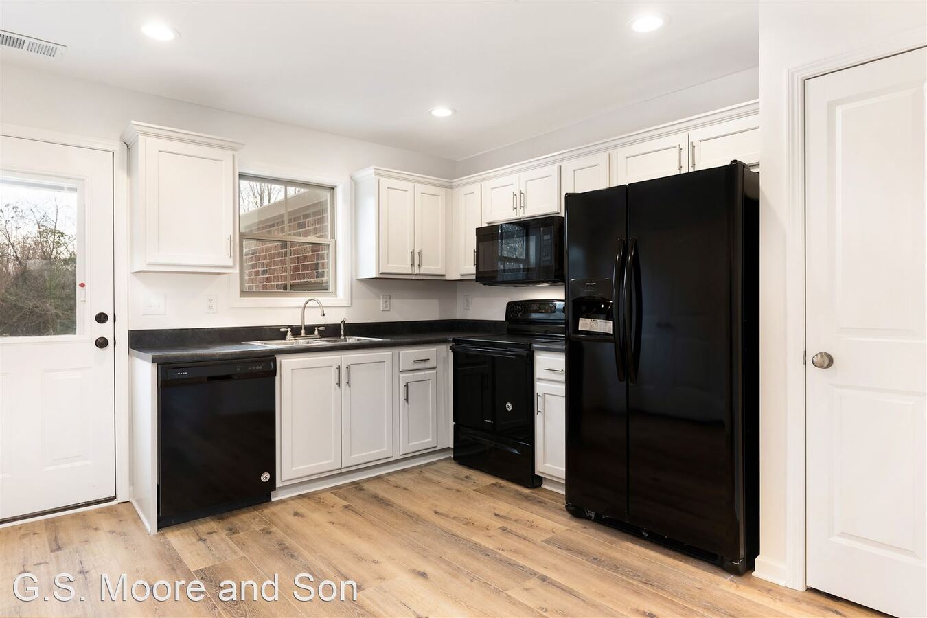 Colonial Ct Pleasant View, TN Apartment for Rent Rentable