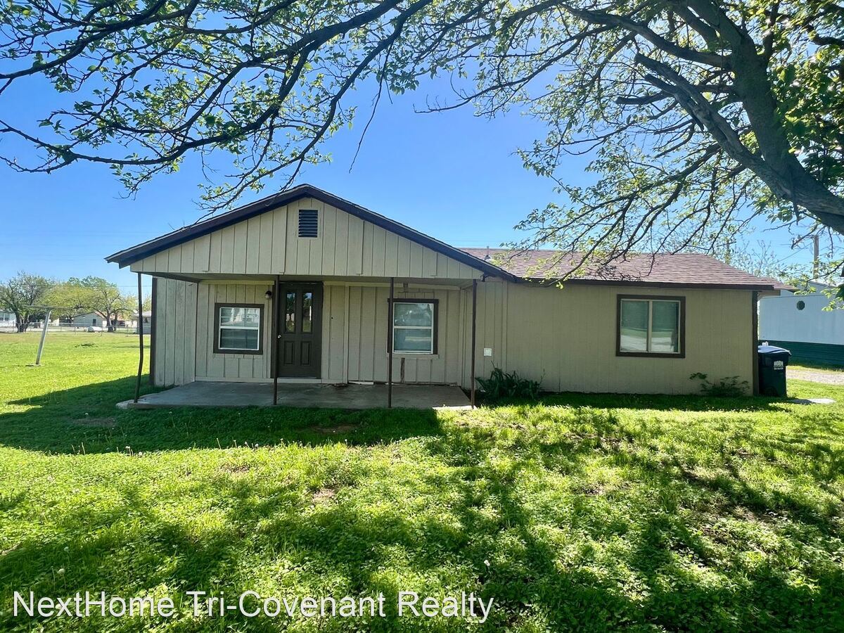 406 Potter Ave Indiahoma, OK House for Rent Rentable