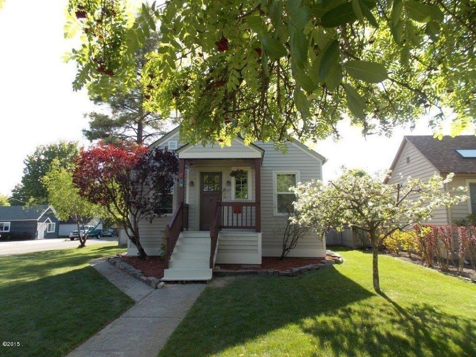 This Is A House And An Incredible Place... Apartments