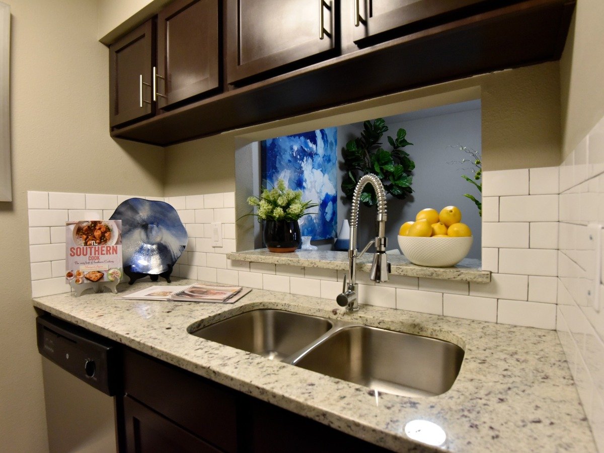 Stratford House Apartments 4010 Linkwood Dr Houston, TX