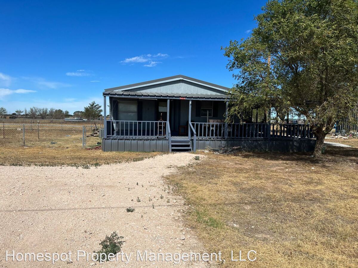 458 S Roosevelt Rd Portales, NM House for Rent Rentable