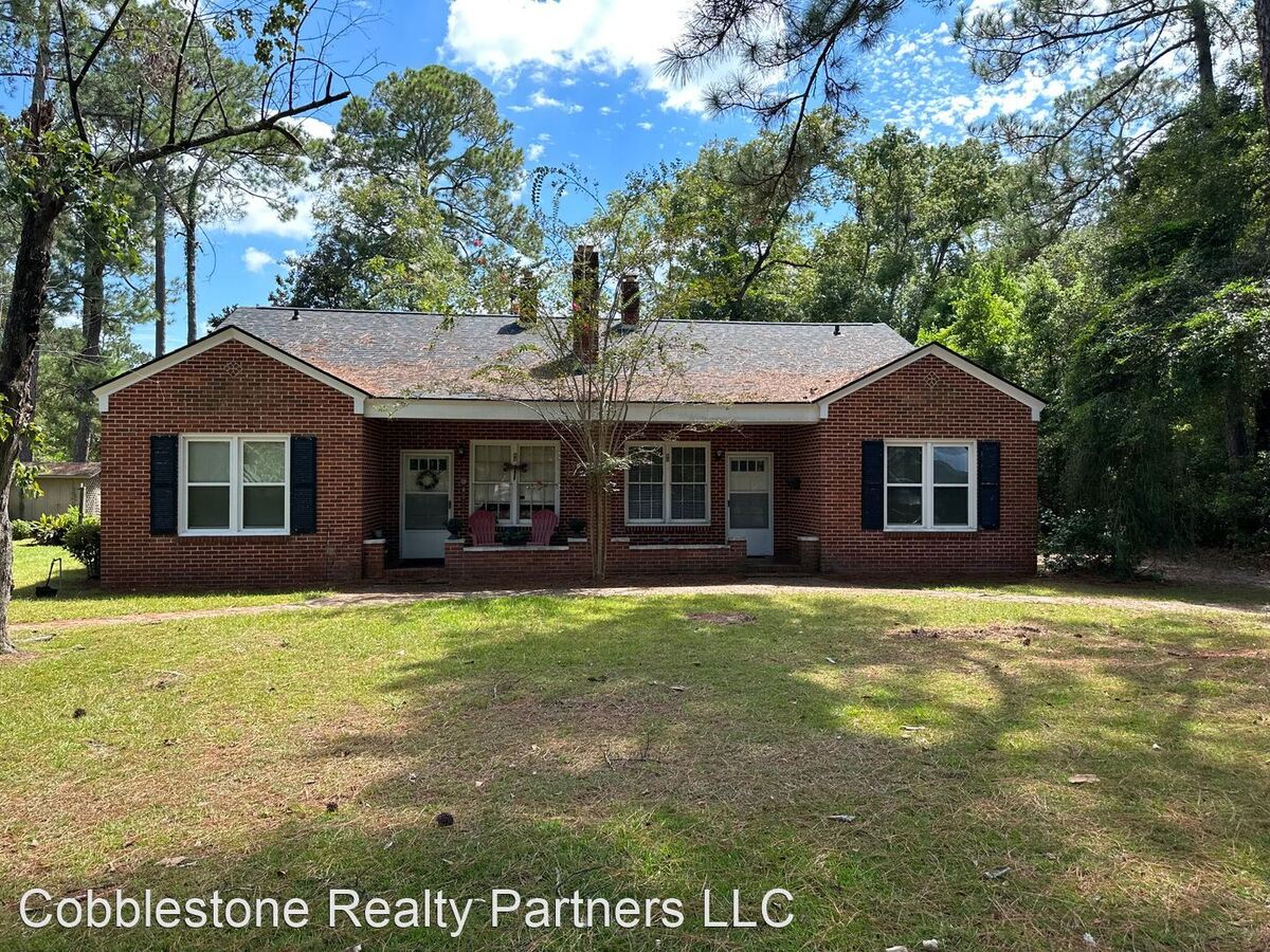 62 W St Albany, GA House for Rent Rentable
