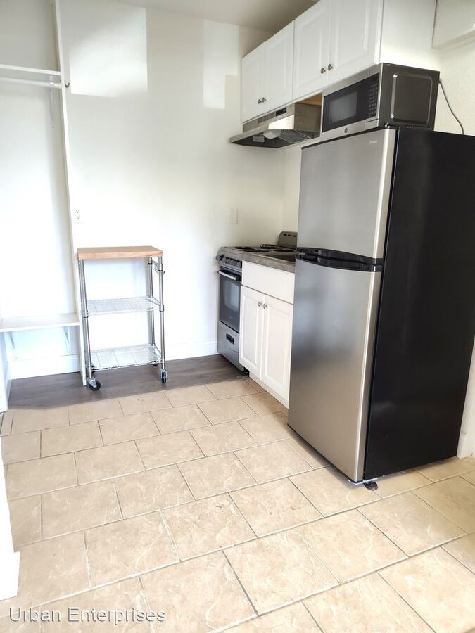 6plex With Unit(s) Available! Apartments Minneapolis, MN