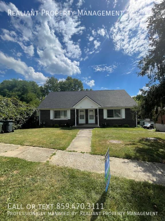 1686 Hill View Pl Lexington, KY House for Rent Rentable