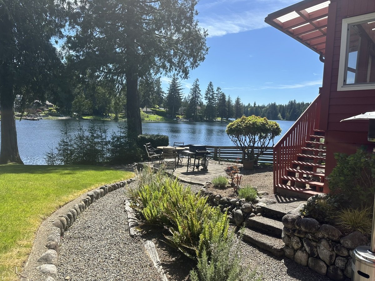 Lakefront Home On Pipe Lake Available Now Apartments Maple Valley, WA