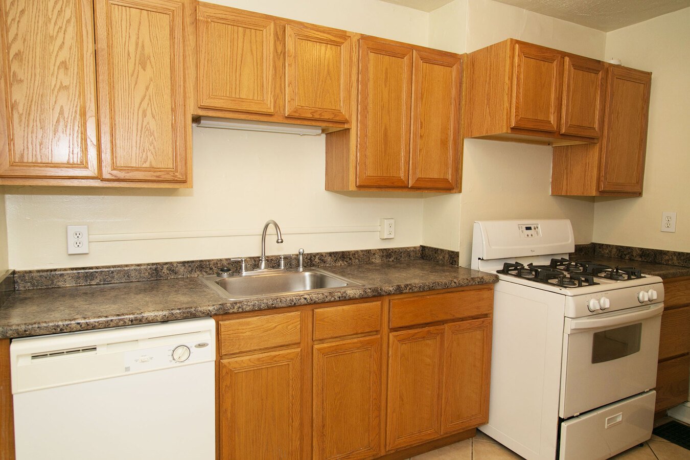 Mariemont Townhomes Apartments Cincinnati, OH Rentable