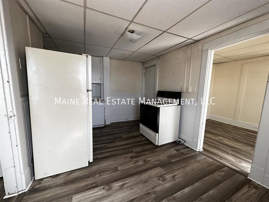 124 York St Apt Bangor Bangor, ME Apartment for Rent