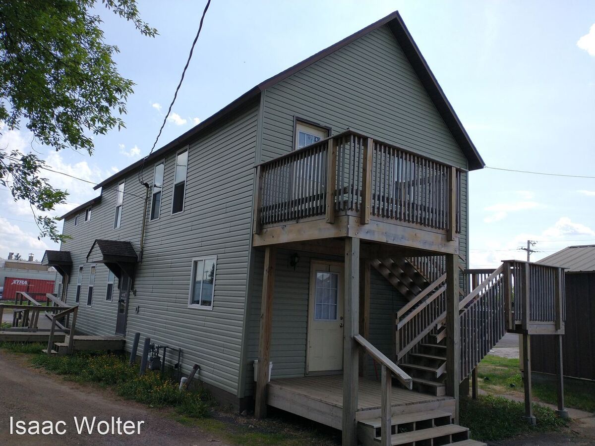 211 North Ave Carlton, MN Apartment for Rent Rentable