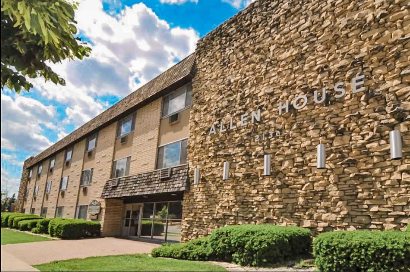 Allen House Apartments Great Summer Specials!... Madison, WI