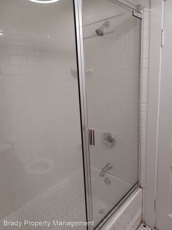 813 E Taylor B Bloomington, IL House for Rent Rentable