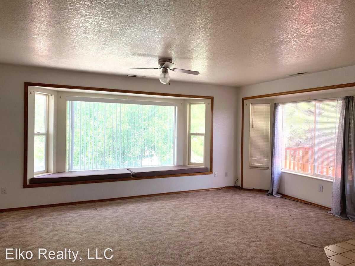 1260 W Sage St Elko, NV Apartment for Rent Rentable