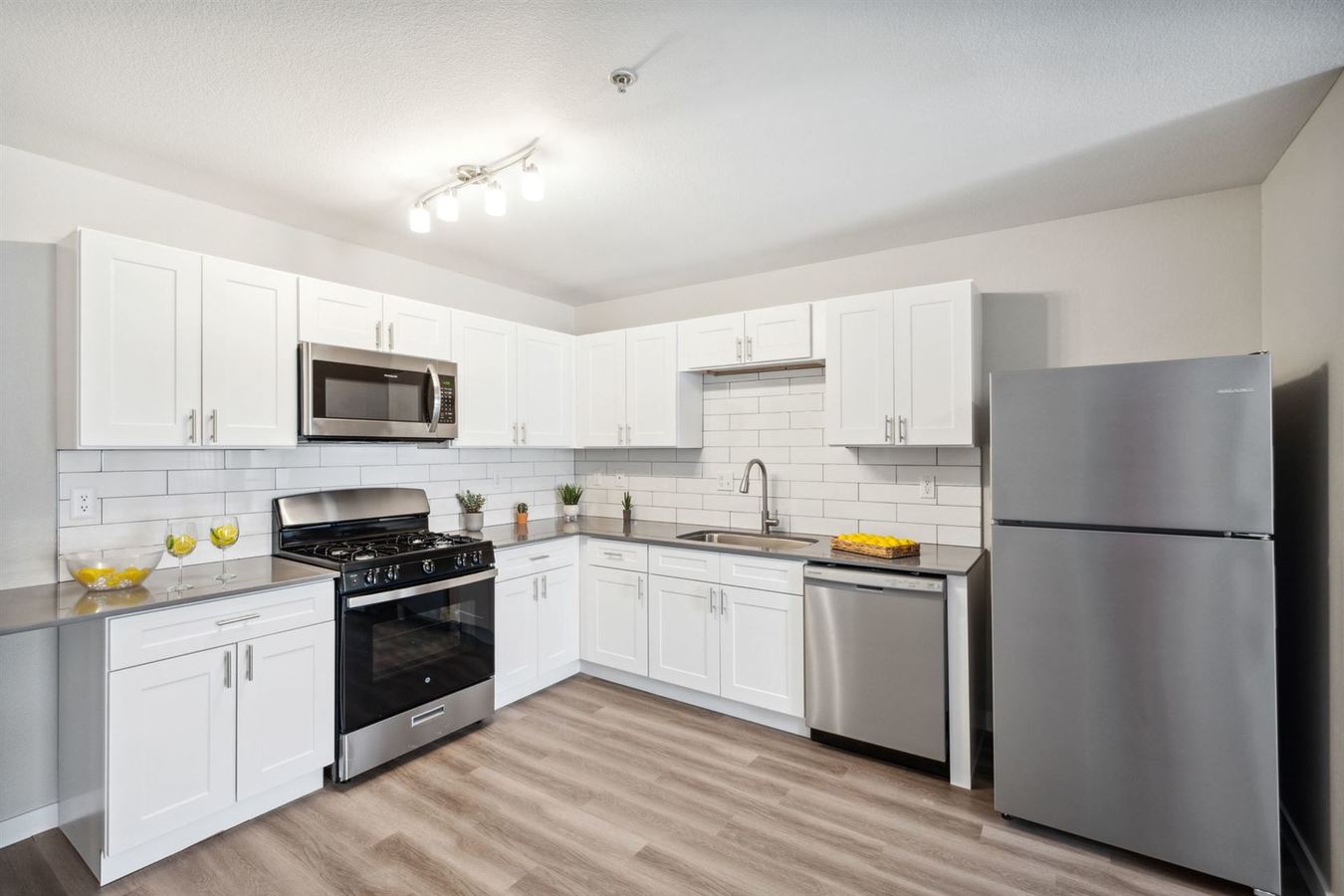 Tides at Whitney Ranch Apartments Las Vegas, NV Rentable