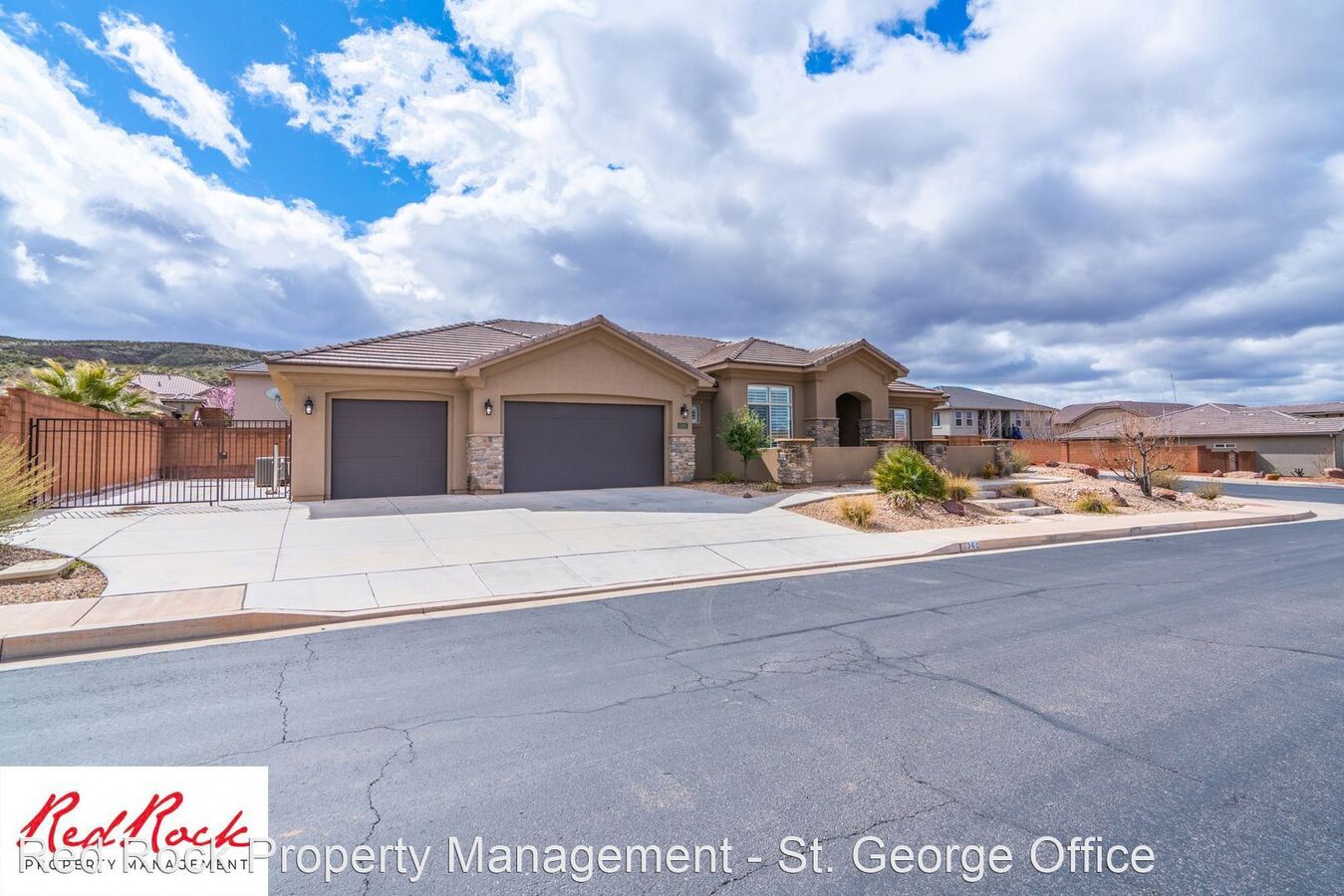 Spacious 4 Bedroom 35 Bathroom Home Apartments St UT